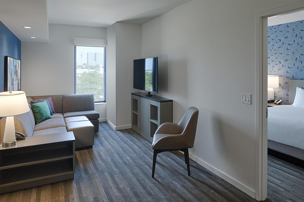 Hyatt House Columbus/OSU-Short North 16/50