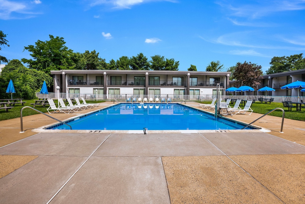 Motel6 Philadelphia, PA - Northeast 61/67