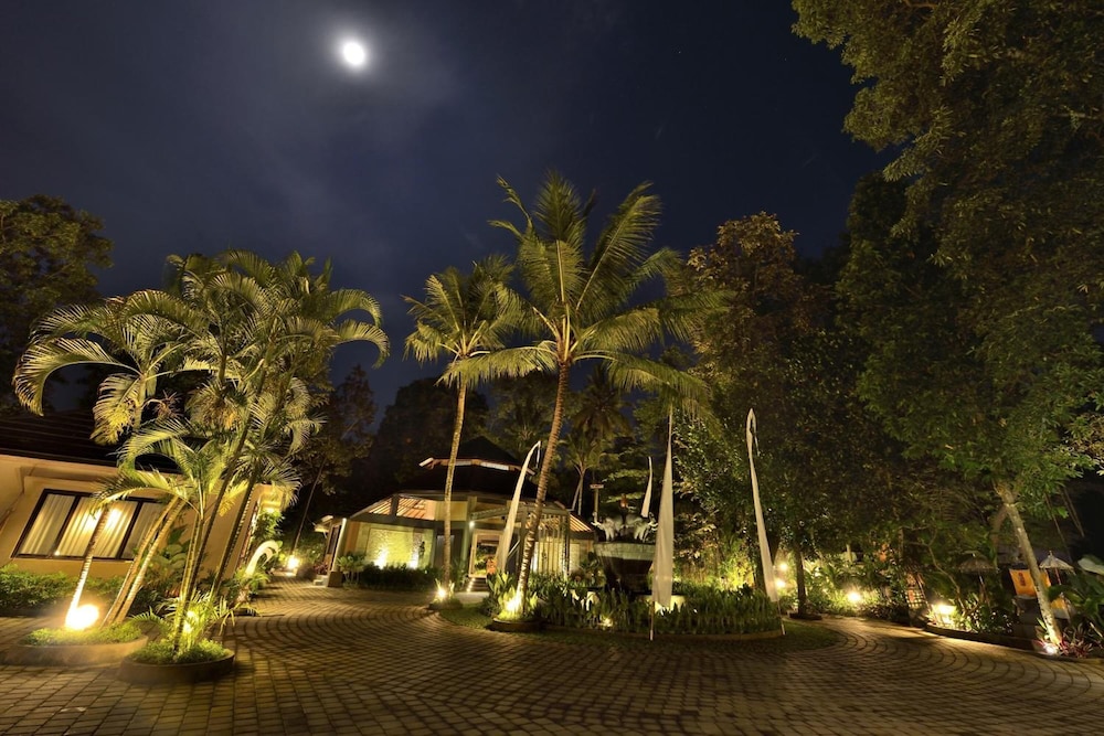 GINO FERUCI VILLA UBUD 37/46