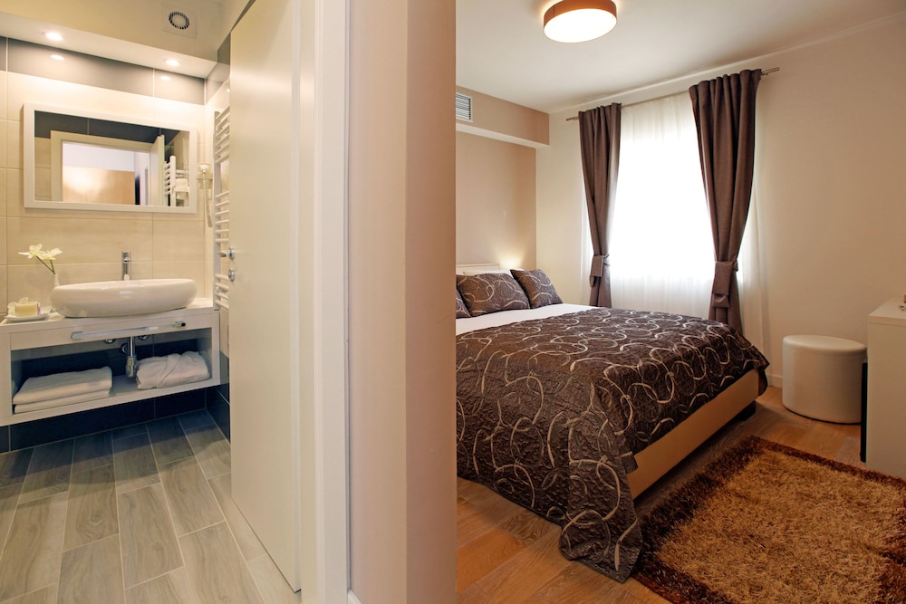 Hotel Villa Telenta 25/73