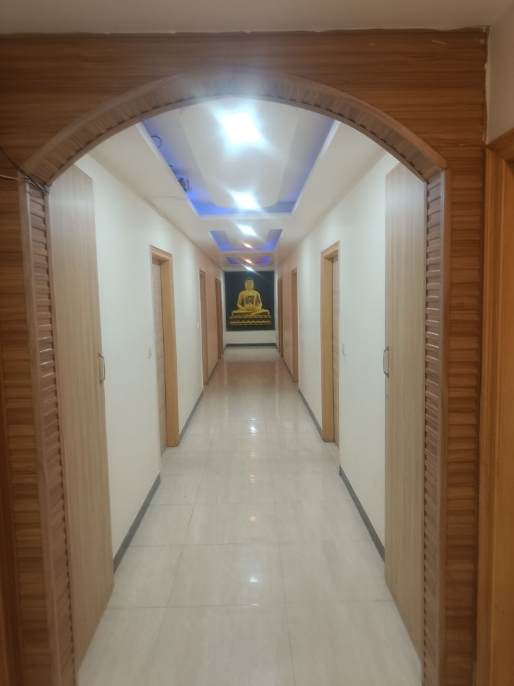 Airport Hotel Mahal 4/50
