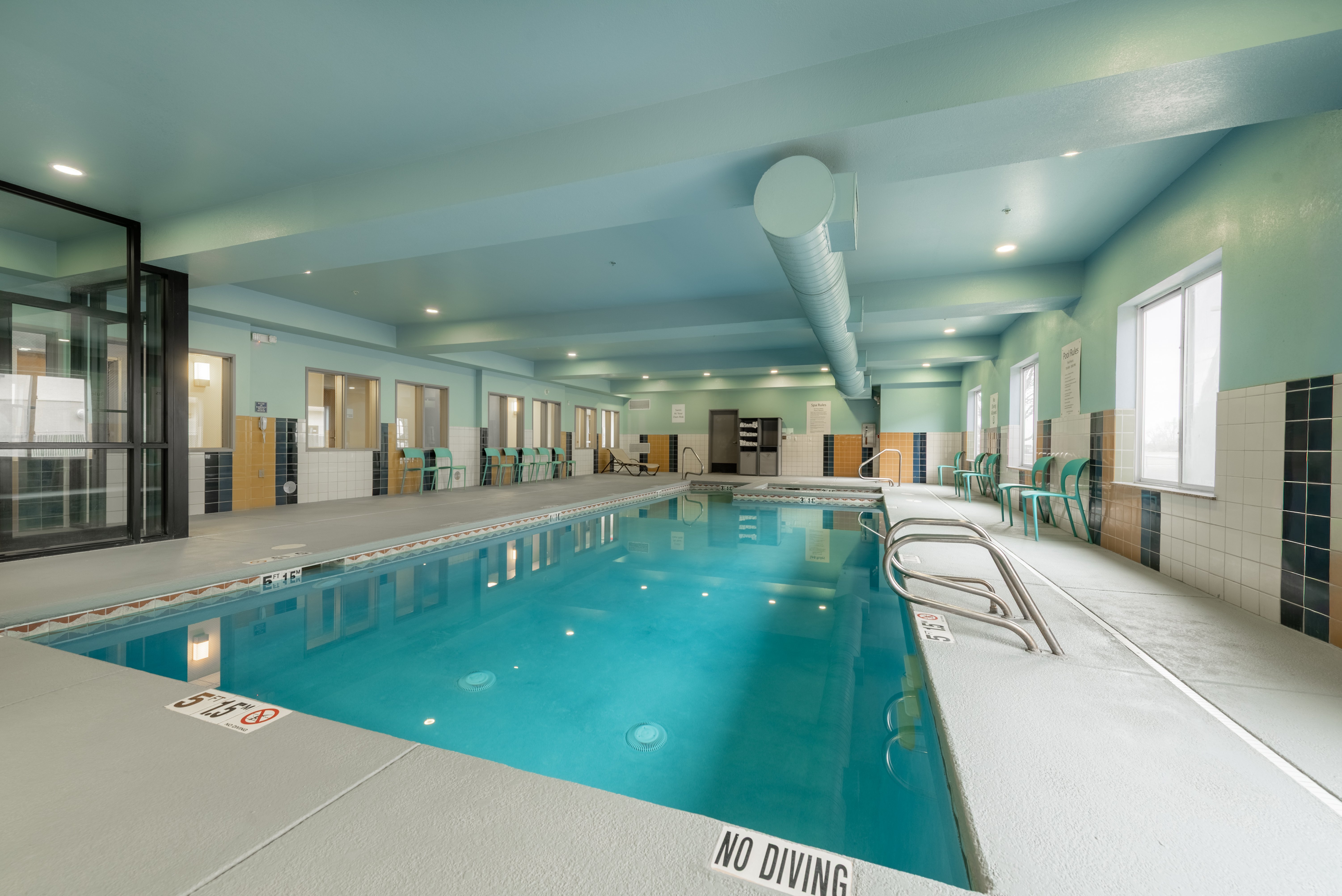 Holiday Inn Express Hotel & Suites Lamar 37/78