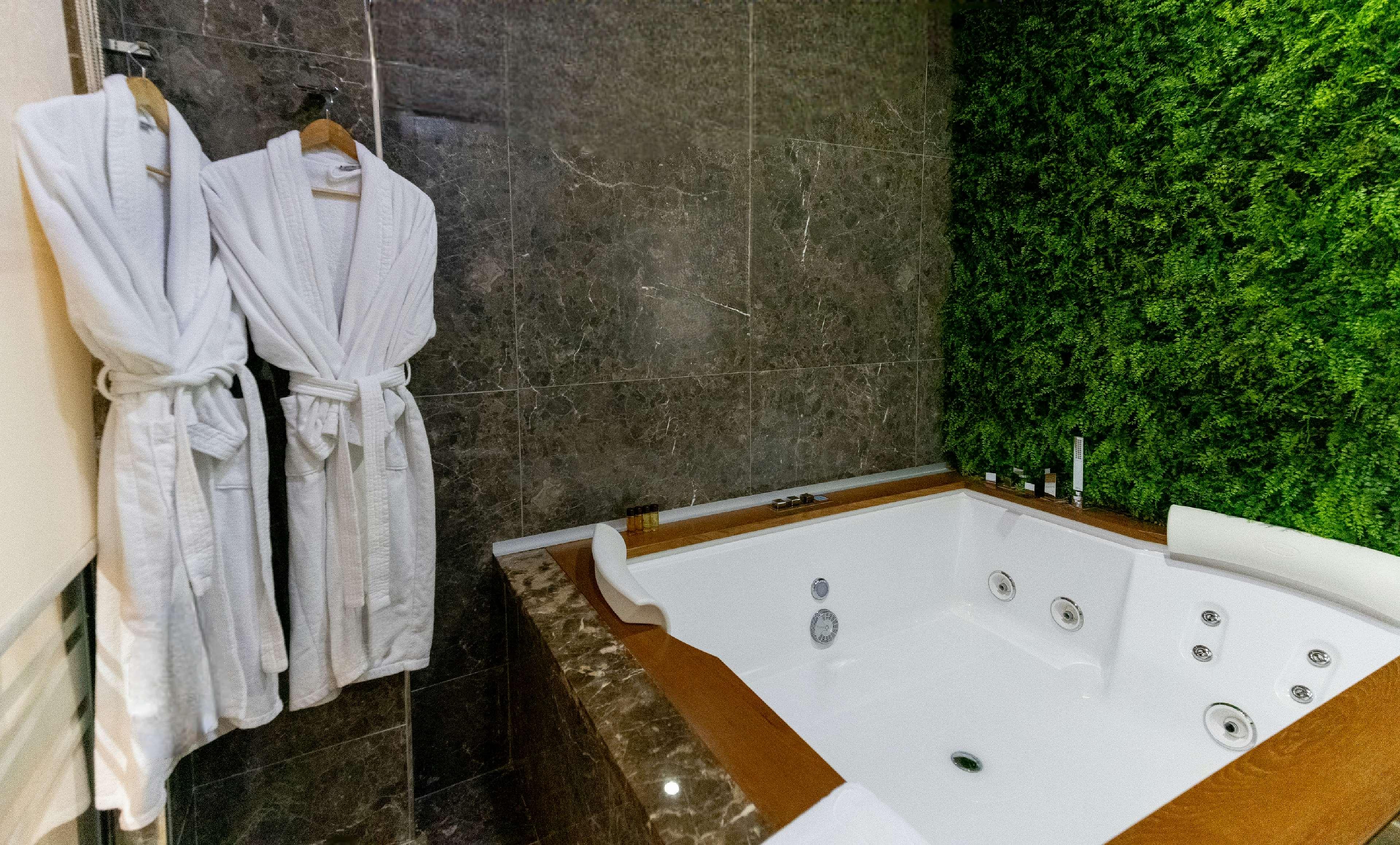 جناح بسرير كينج، Best Western Premier Ark Hotel 4/5