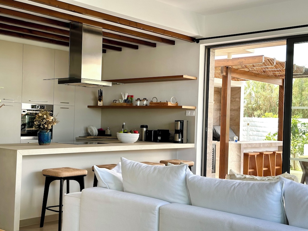 Lora Pearl Luxury Villa 17/66