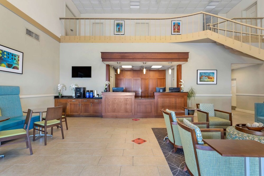 Best Western Hendersonville Inn 28/45