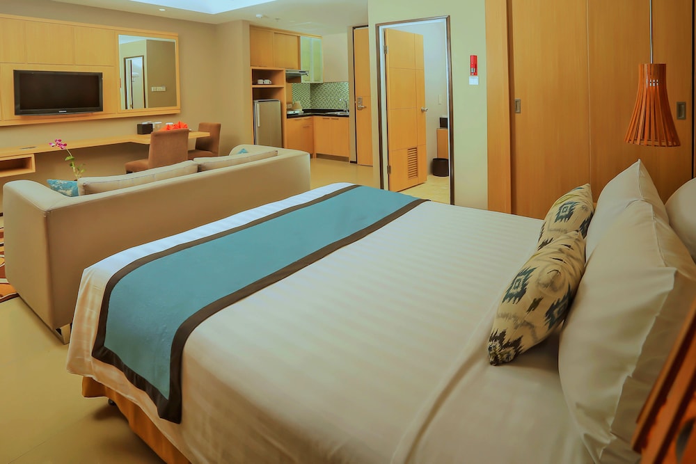 Golden Tulip Balikpapan Hotel and Suites 24/73