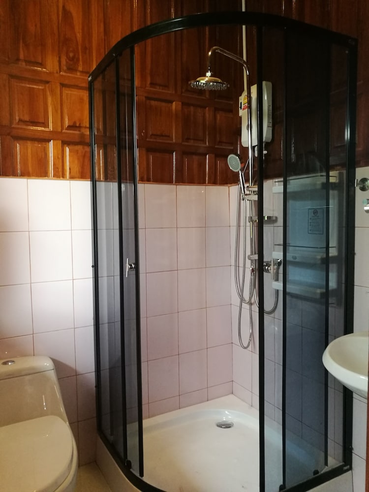 Athithara Homestay 8/68