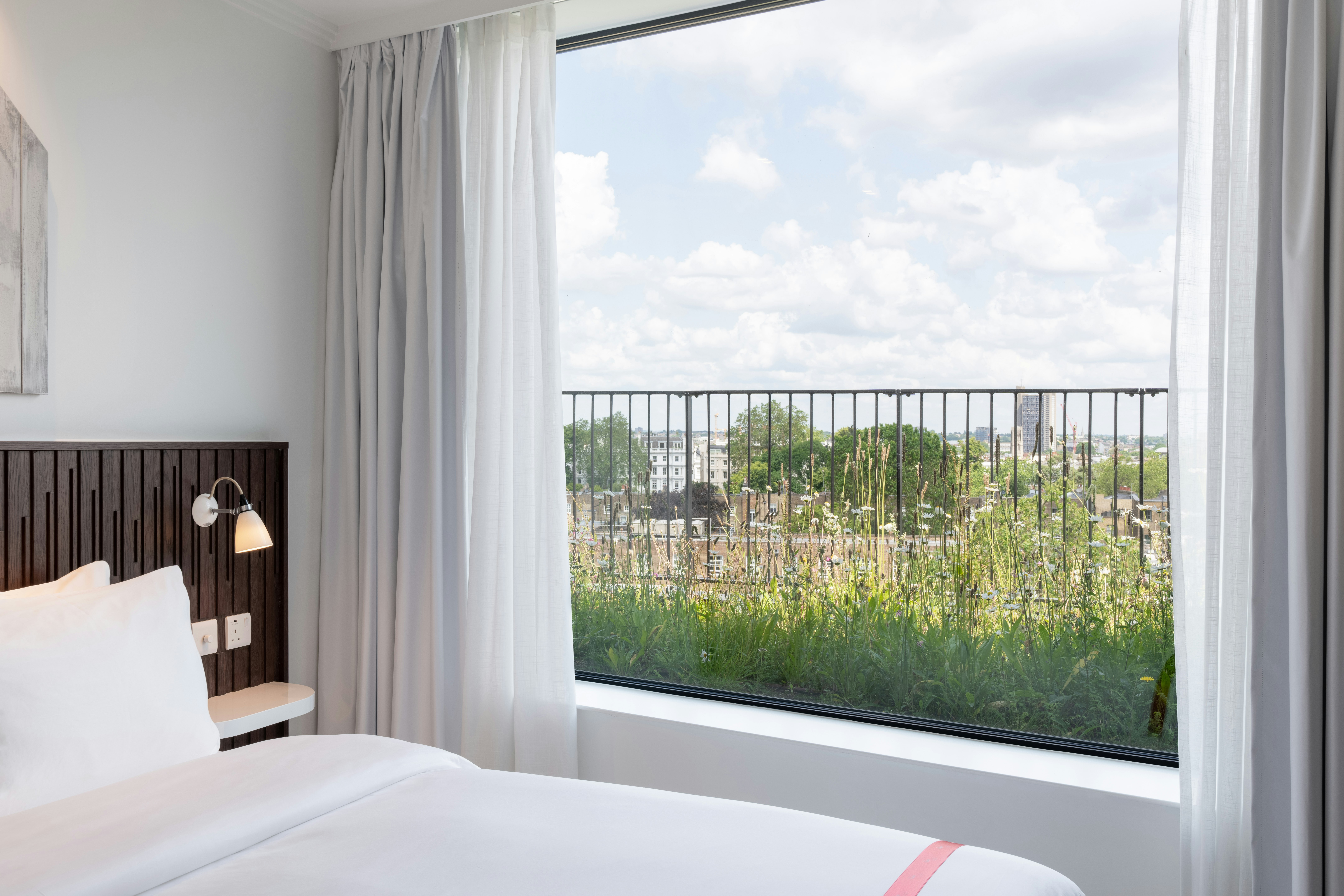 Ruby Zoe Hotel 18/50