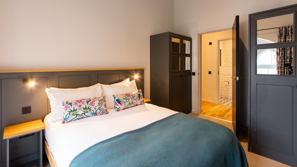 Mezzanine, 2 Bedrooms, Apartment, 2 Double Beds, Sofa، Linton Collection - Blackfriars Lofts 2/10