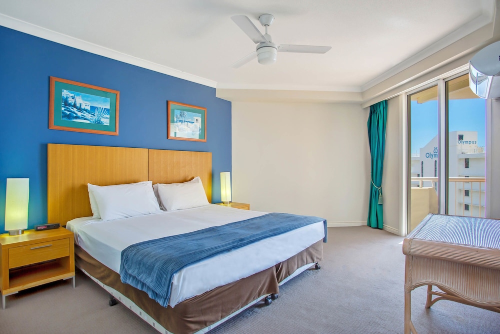 1 BEDROOM, SUITE