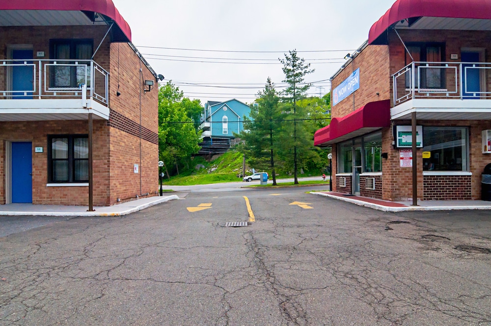 Motel6 Elmsford, NY - White Plains 38/50
