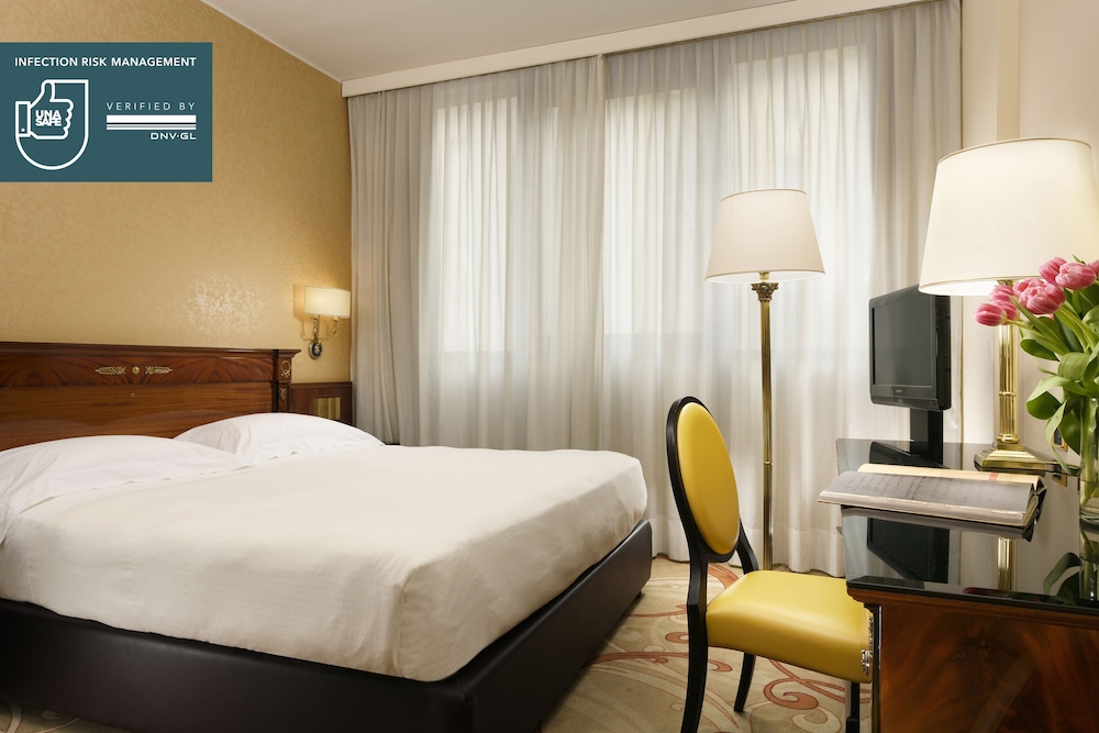 Unahotels Scandinavia Milan 12/65
