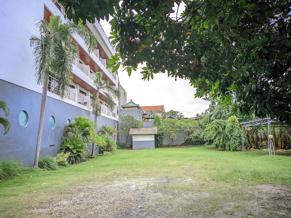 Bali Paradise City Hotel 44/50
