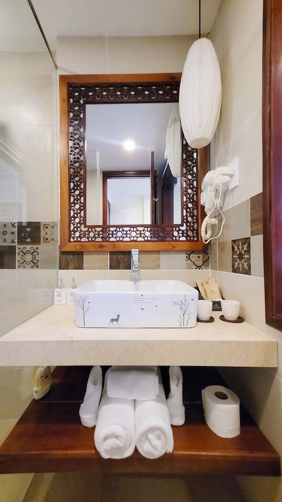 My Son Boutique Hotel & Spa 48/50