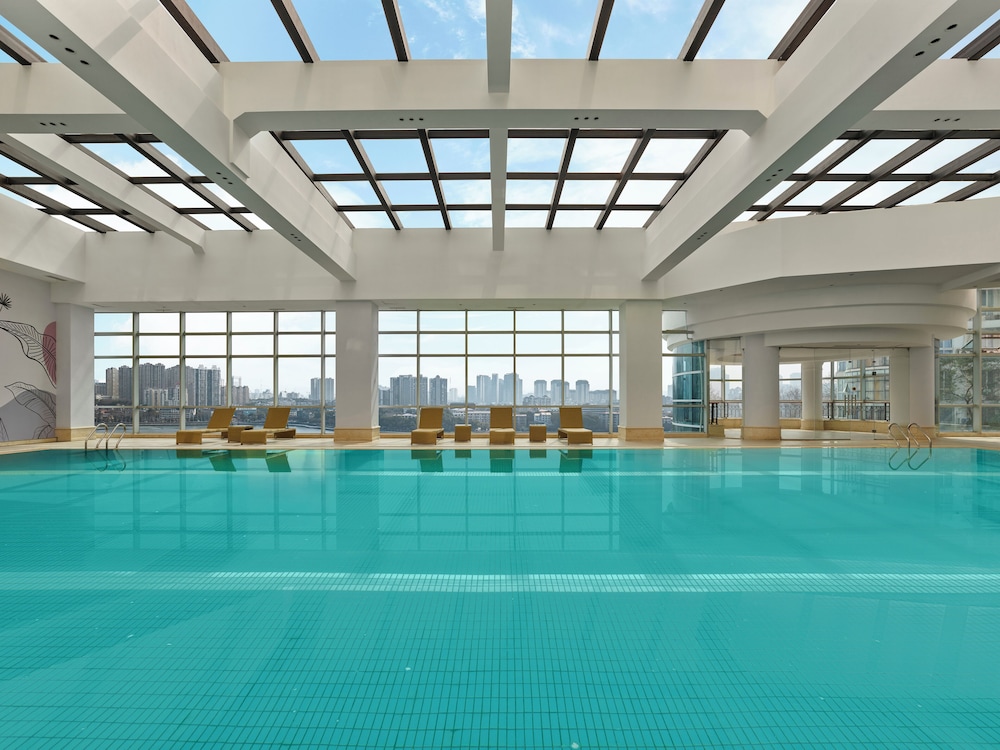 swimming pool spa