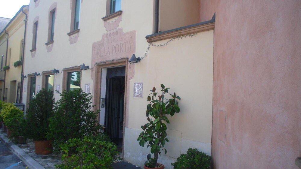 Hotel Della Porta 44/46
