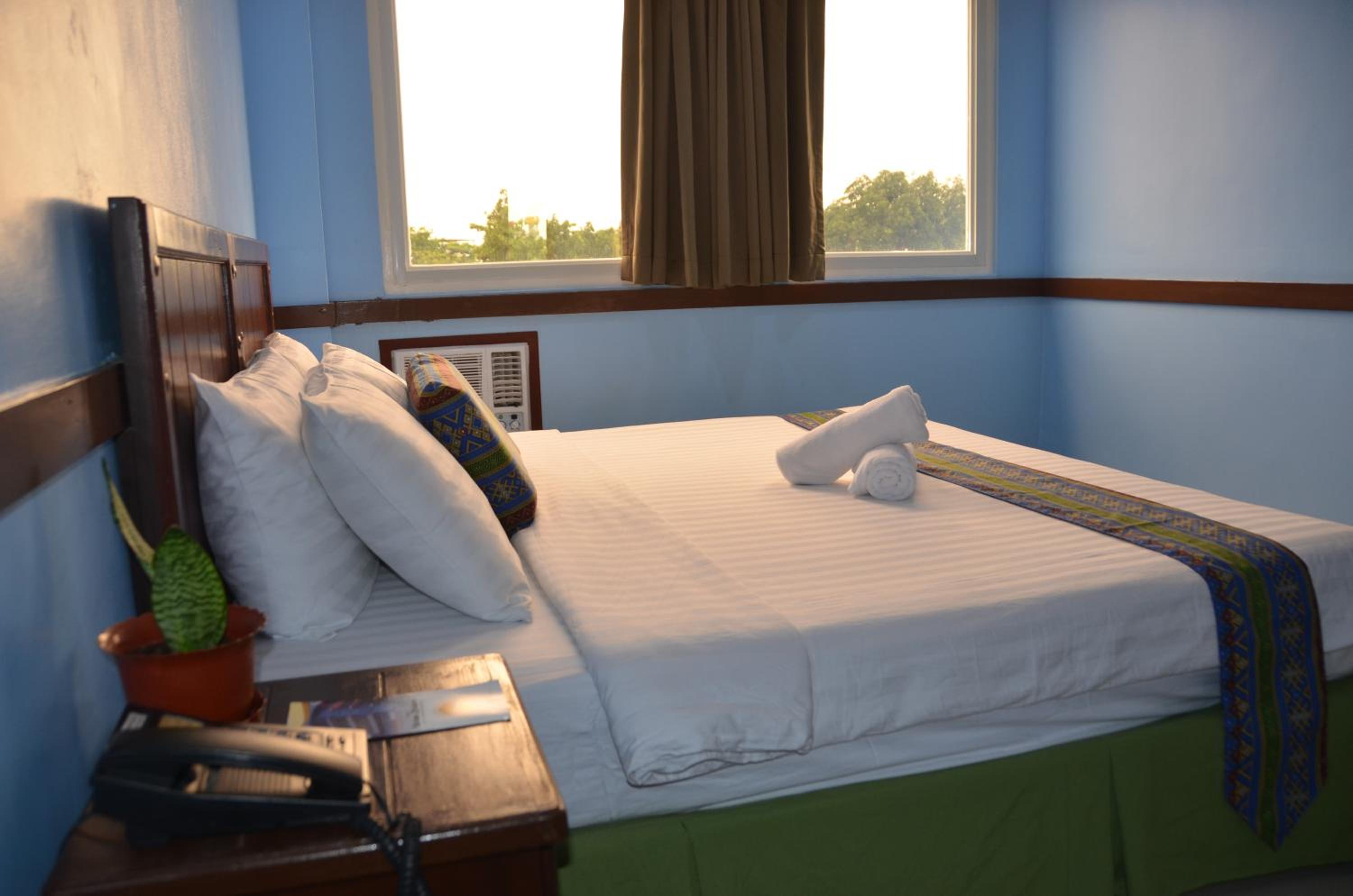 Alu Hotel Davao 12/22