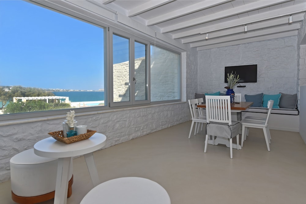 AMBASSADOR LUXURY VILLAS 39/50
