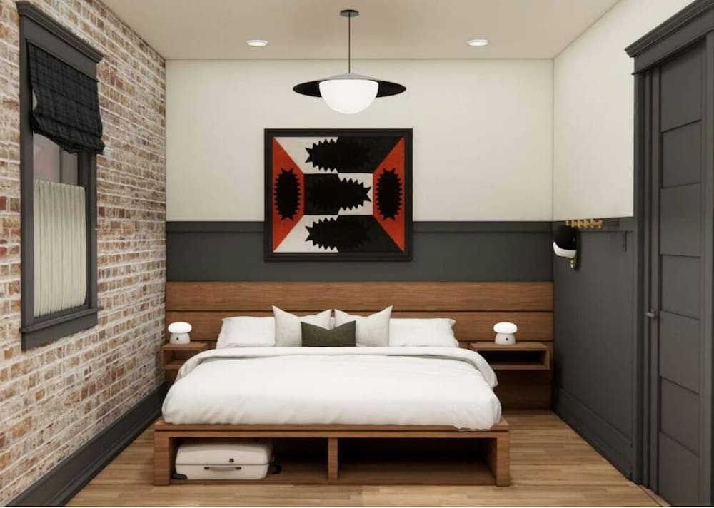 River, King Bed