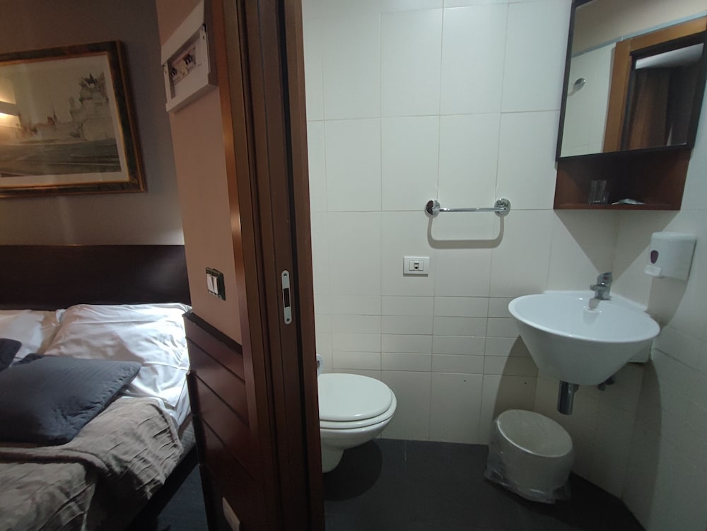 Romalive Hotel 33/41