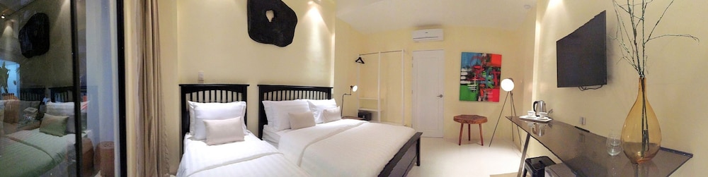 Luxx Boutique Boracay 42/72