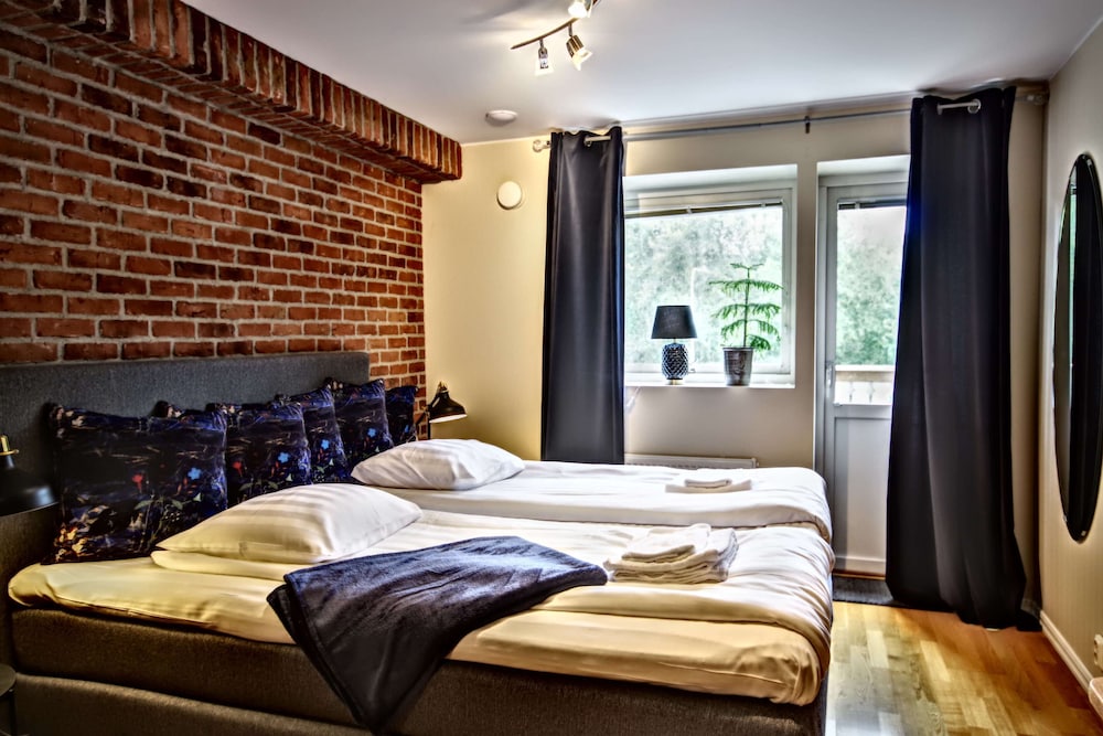 Treetop Spa Hangout & Hotel 12/50