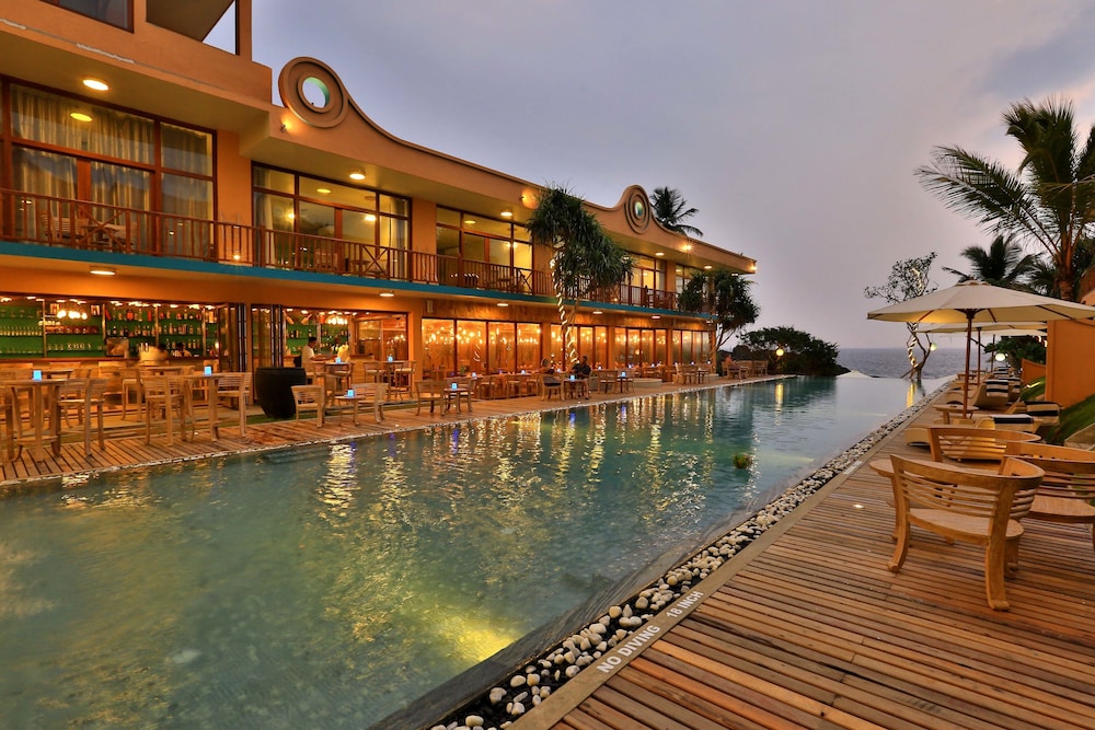 Thaproban Pavilion Resort &amp; Spa 1/79