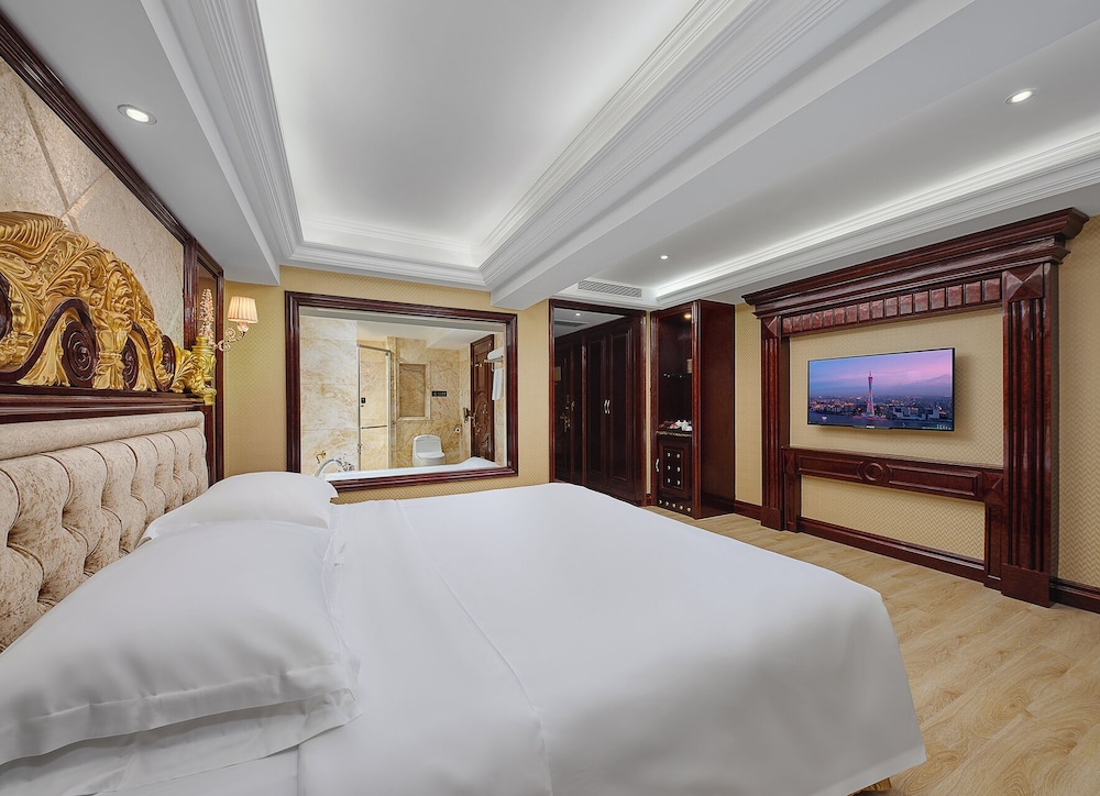1 BEDROOM, PREMIUM, DOUBLE BED, NO WINDOW