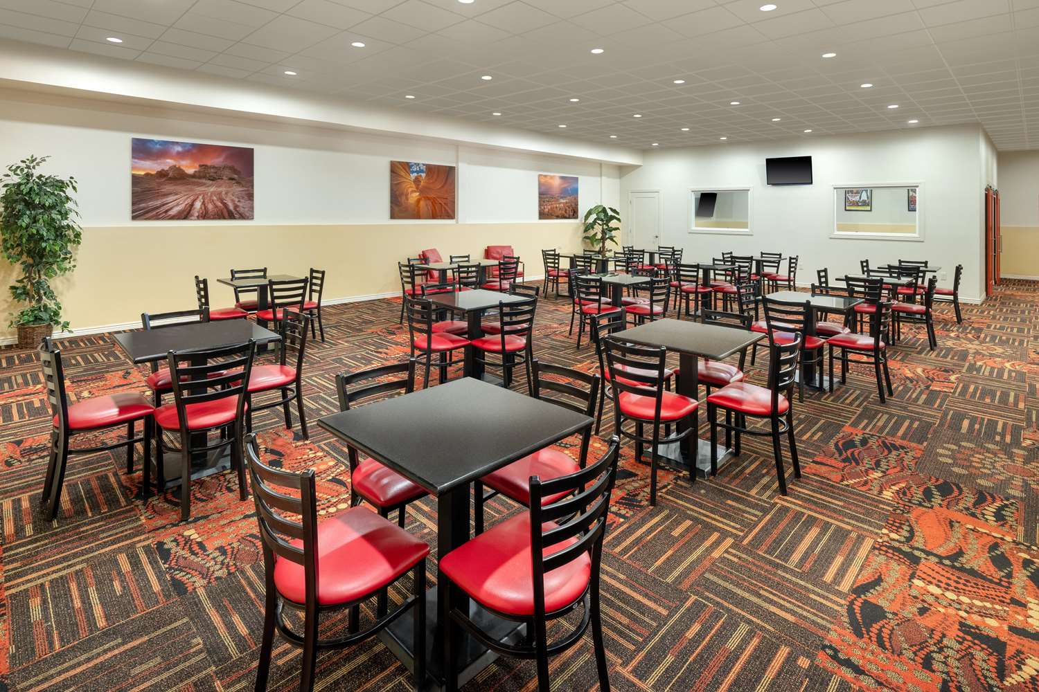 Best Western Red Hills 8/12