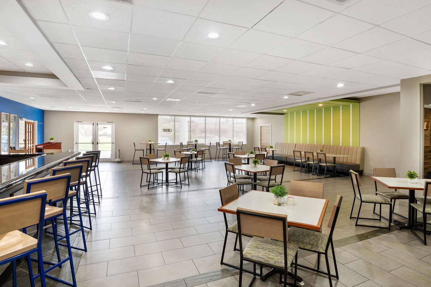 Best Western Premier Richmond City Gateway 55/63