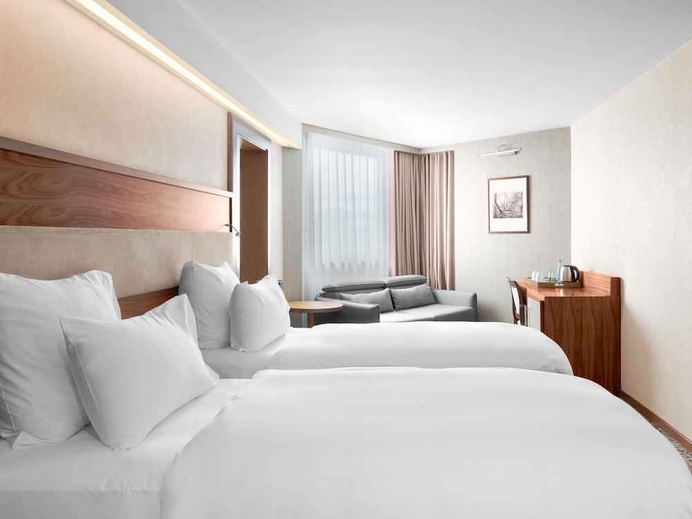 Movenpick Hotel Sarajevo 22/77