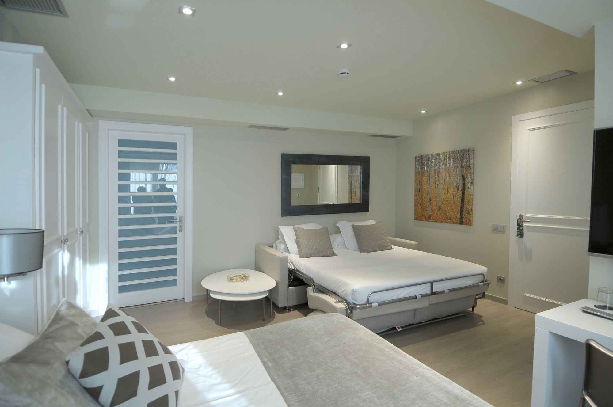 SUITE, CITY VIEW, TERRACE