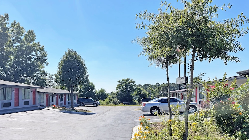 Express Inn 33/34