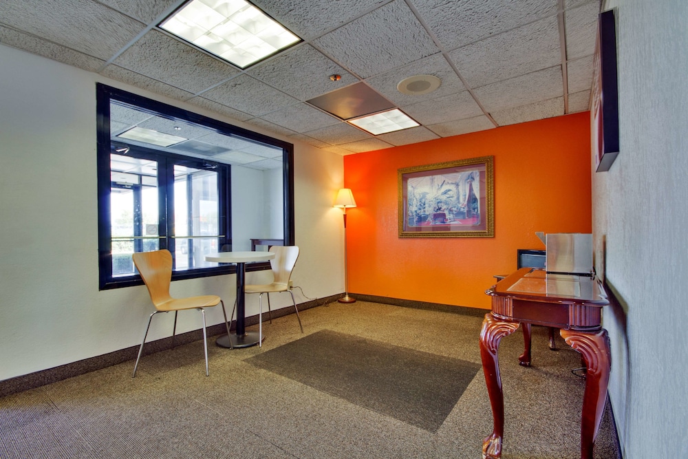 Motel6 Dallas, TX - Fair Park 43/54