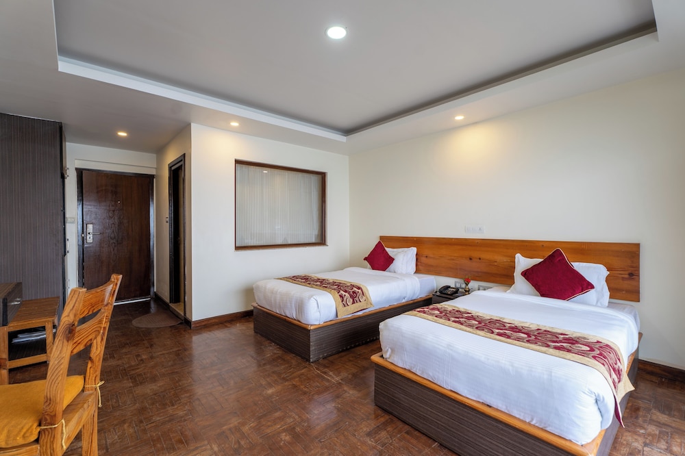 NAGARKOT SHANGRILA RESORT 18/60