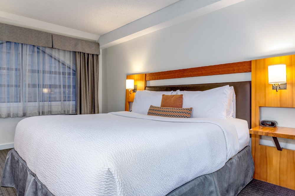 Premium, King Bed