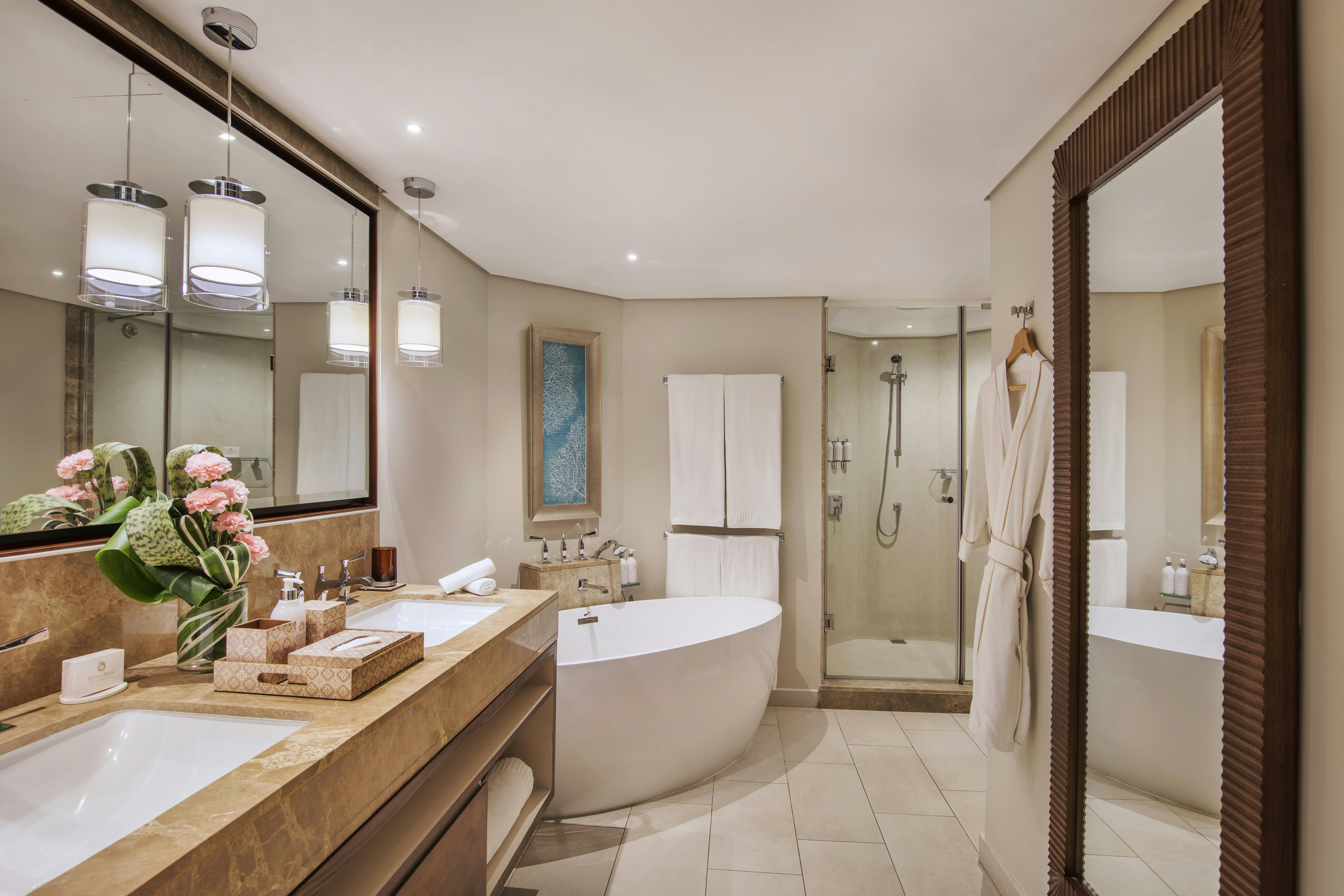 Royal Palm Beachcomber Luxury 42/43