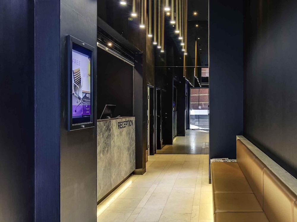 Mercure Melbourne Therry Street 6/42