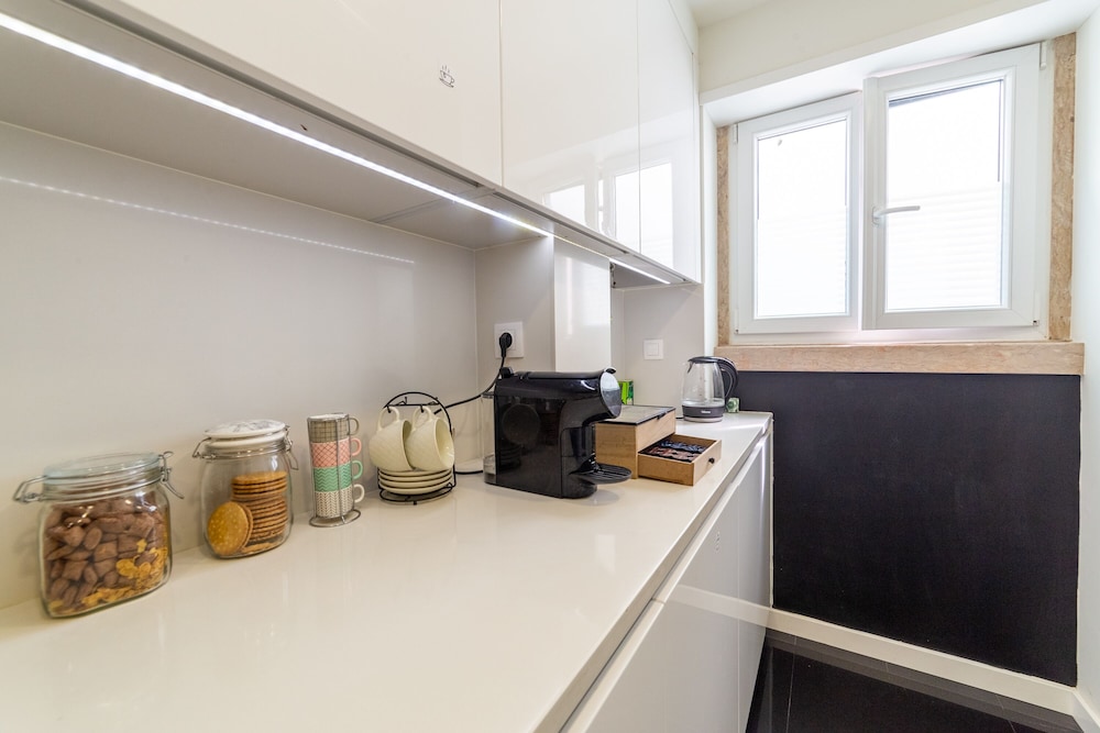 Industrial Lisbon Apartment - Adults Only 25/49