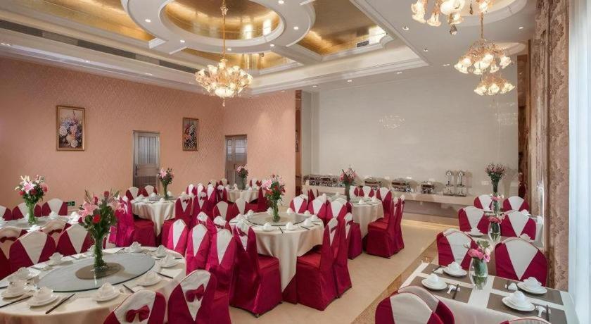 Vienna Hotel (Guangzhou Airport Road Huangshi) 52/60