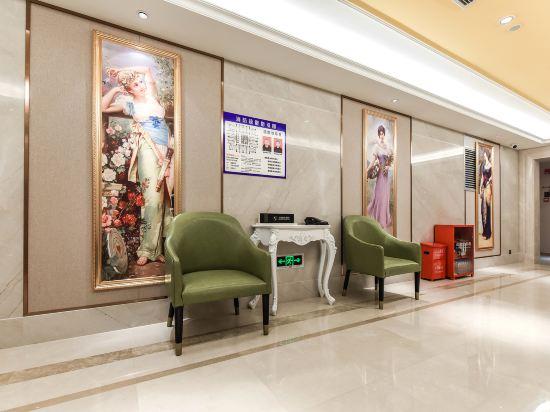 Vienna International Hotel (Nanchuan District Wanda Plaza) 47/56