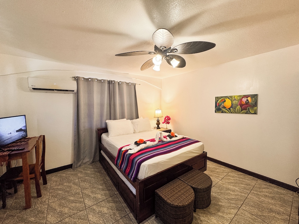 Caribbean Shores Bed & Breakfast 14/50