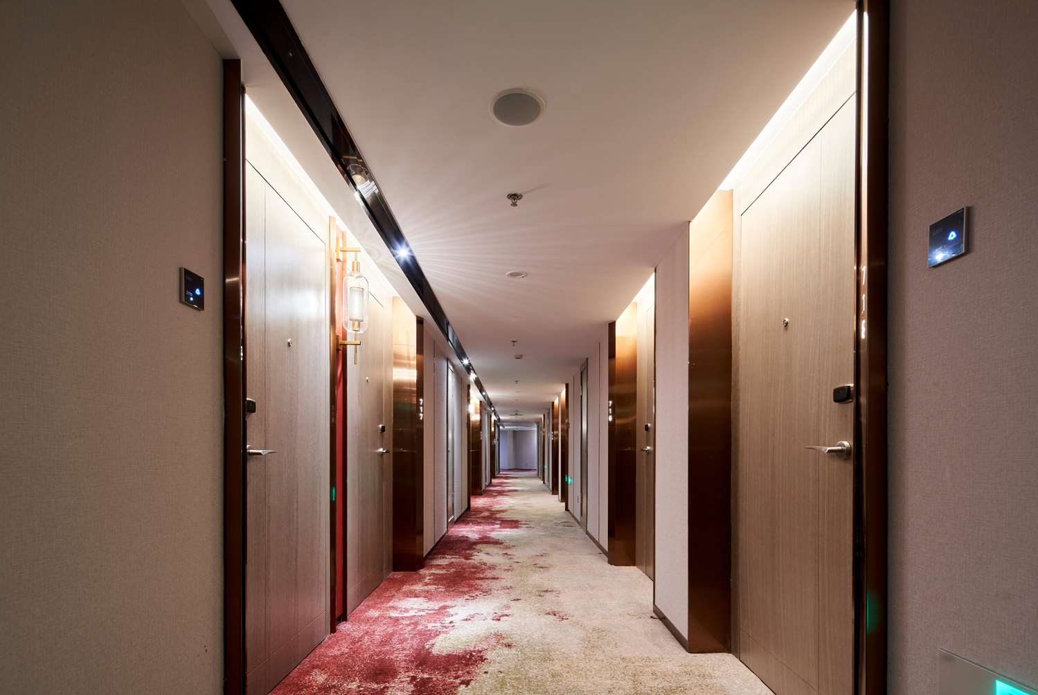 Howard Johnson by Wyndham Paragon Hotel Beijing 27/40