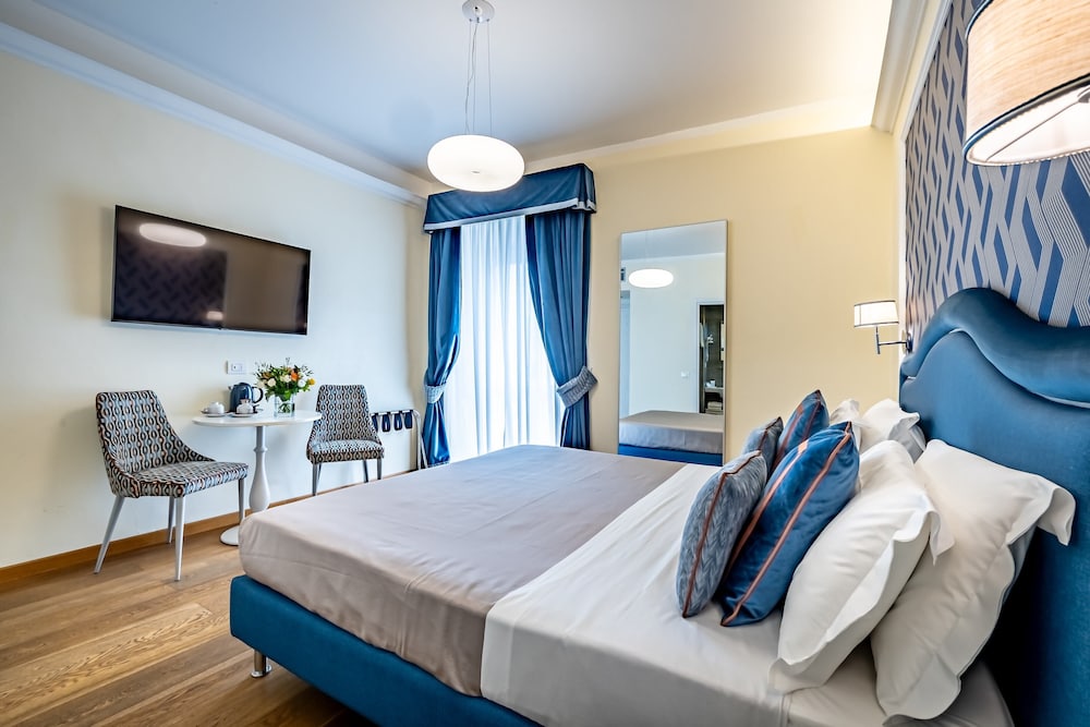 STANDARD, DOUBLE BED, GARDEN VIEW