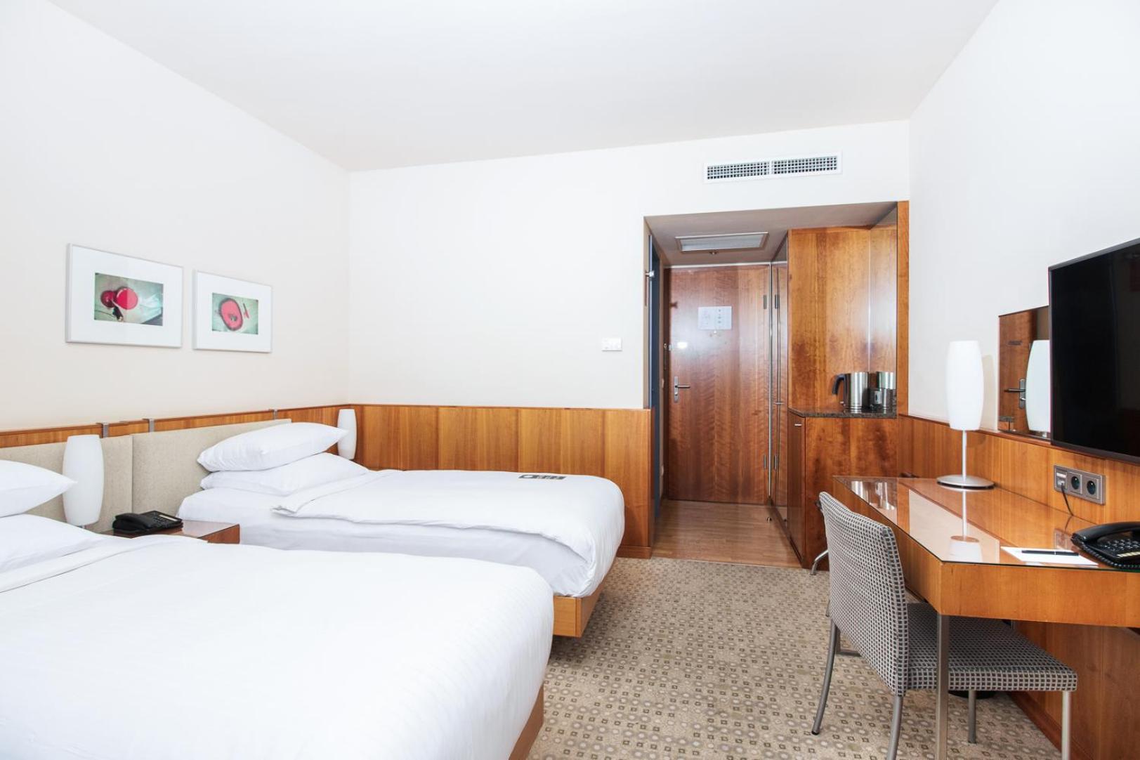 Urban, Classic, King Bed