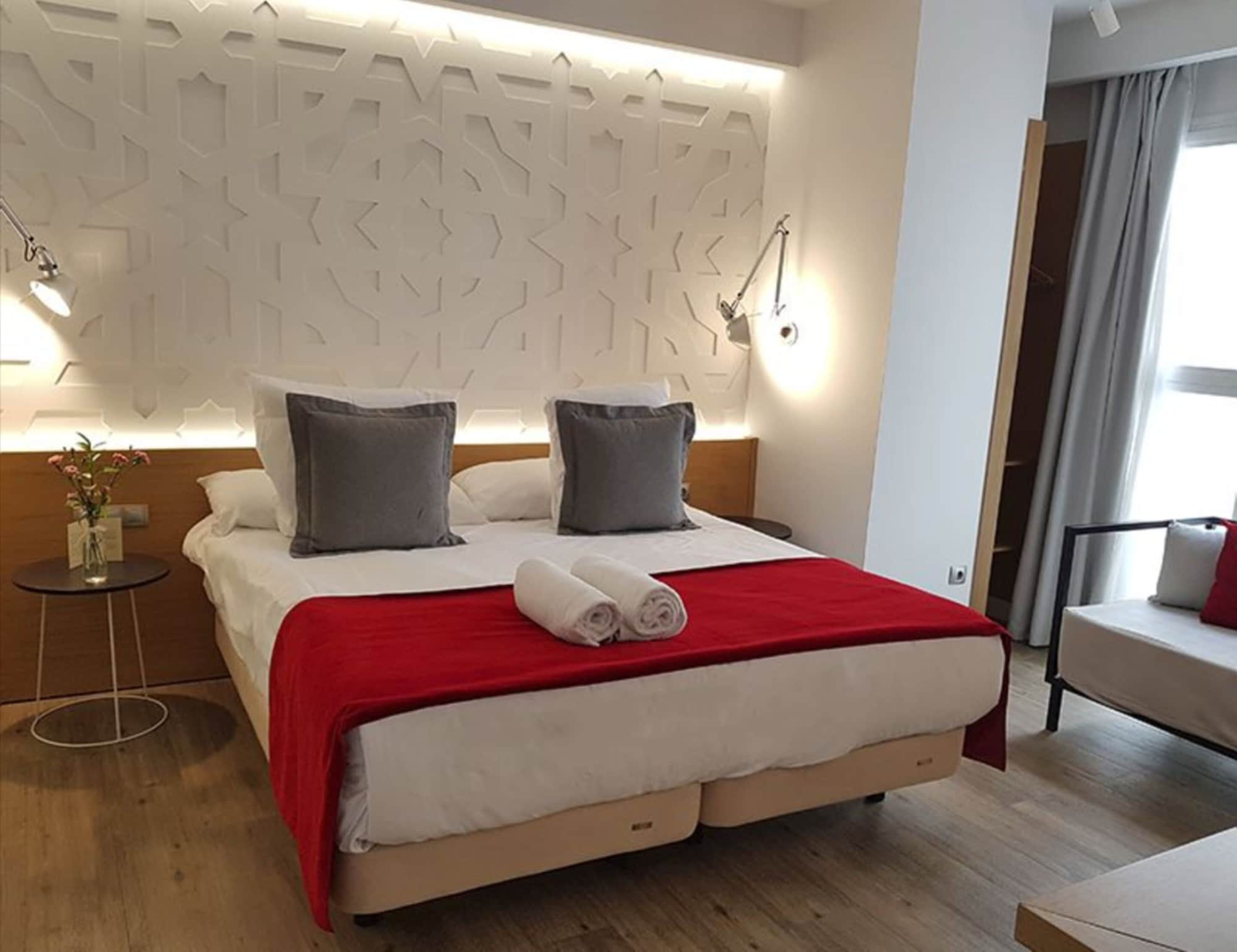 STANDARD, DOUBLE BED