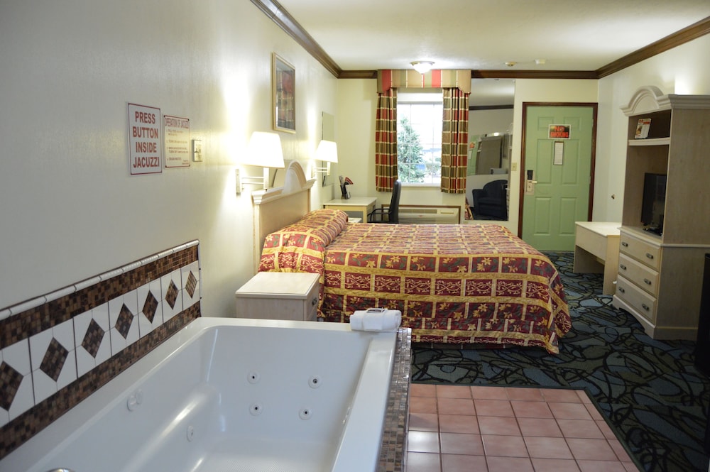 Economy Inn - Akron 19/57