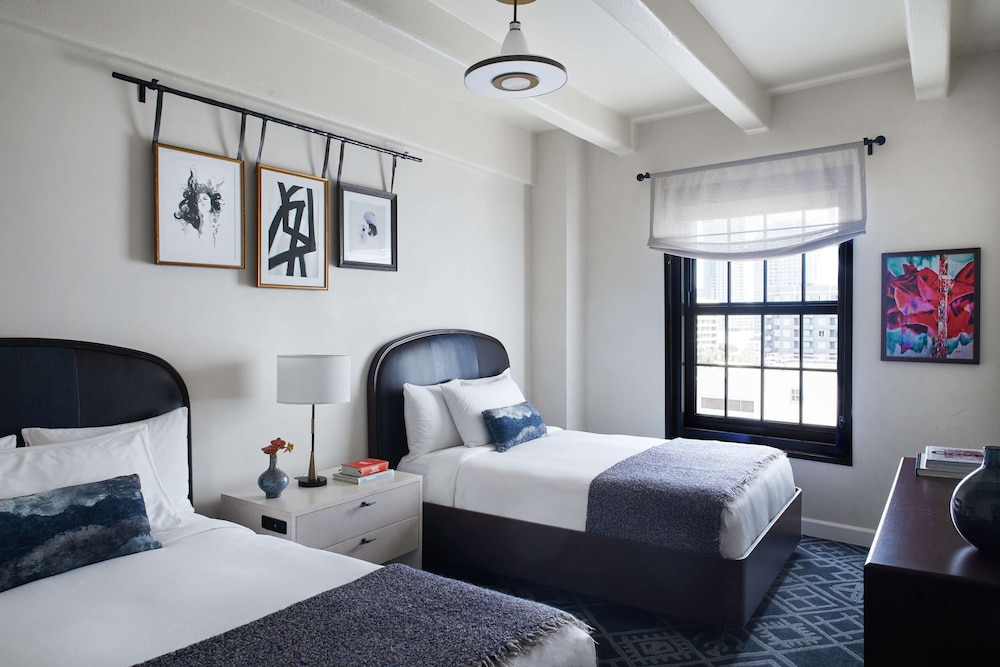 room, 2 double beds