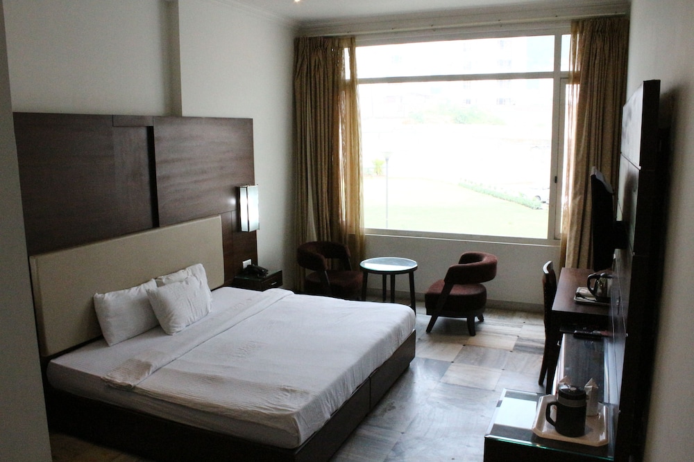 Hotel Amr Katra 14/28