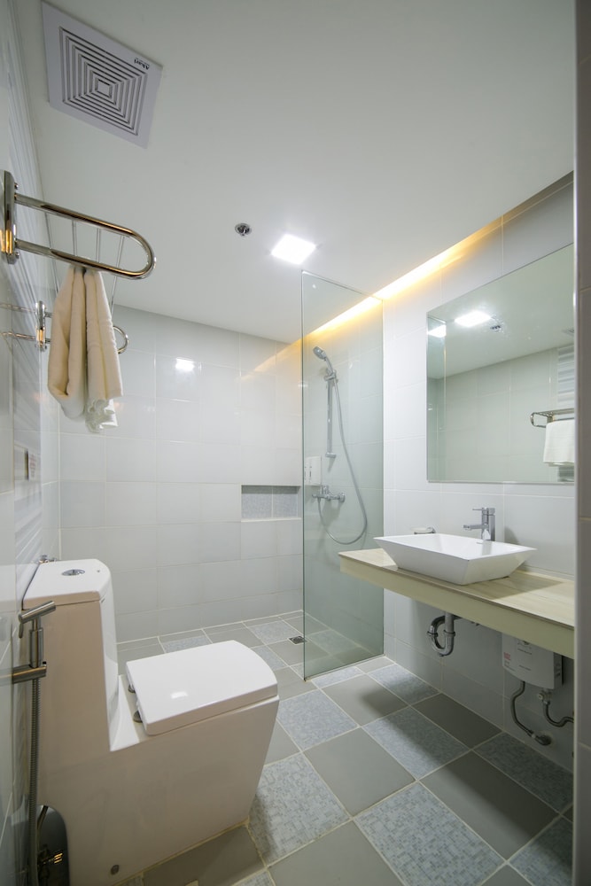 950 Condotel 14/58